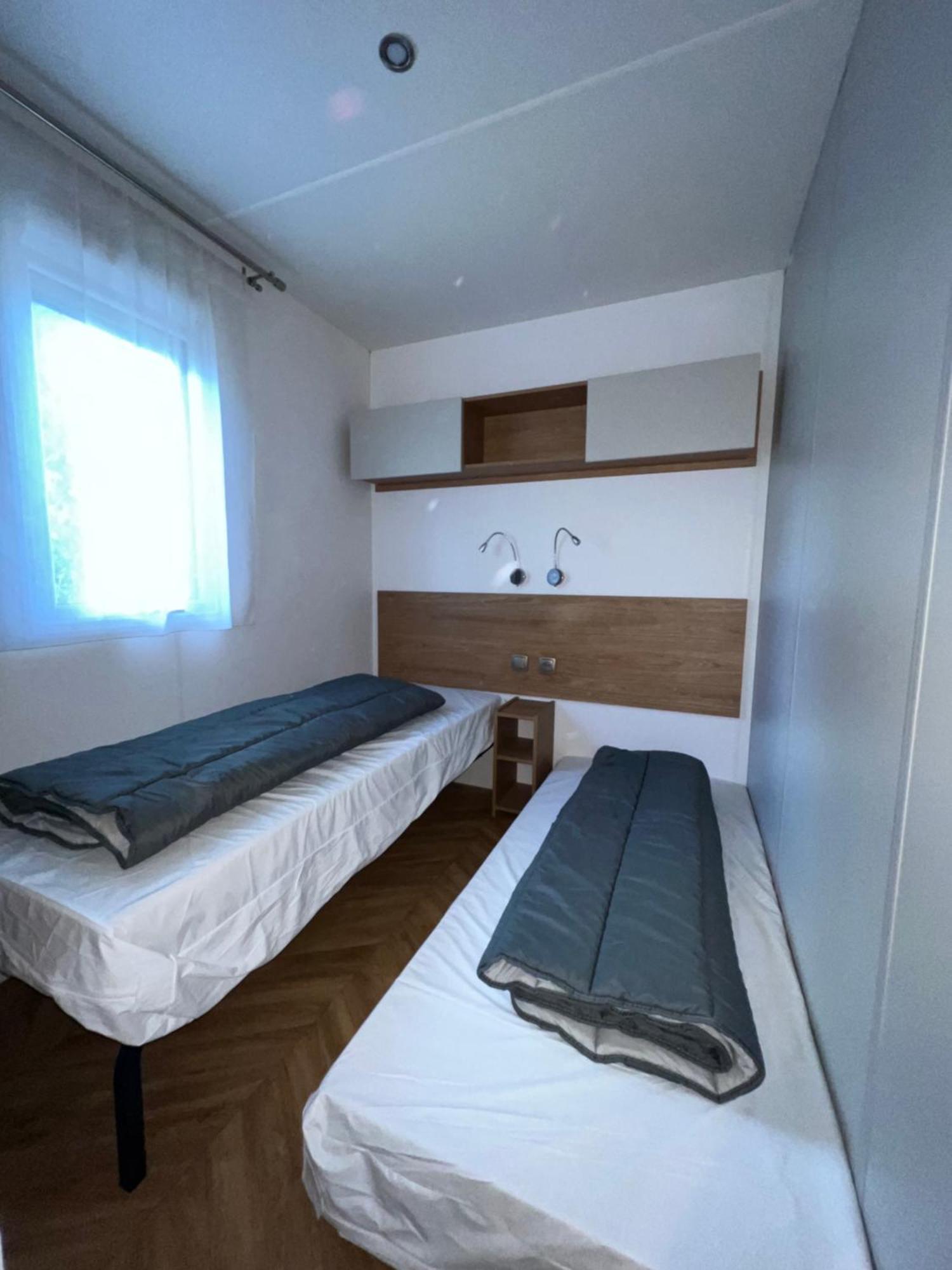 Camping Del Mar 10, Mobil Home Petit Paradis, 6 Personnes, Bord De Mer, Camping Del Mar Village Argeles-sur-Mer Exterior photo